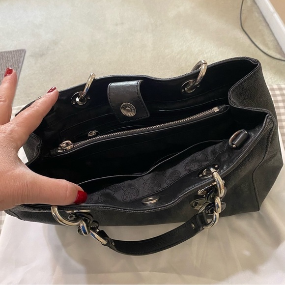 Michael Kors Cynthia Logo Black Leather Medium Sachel Bag Silver Black Hardware‎ - Picture 8 of 15